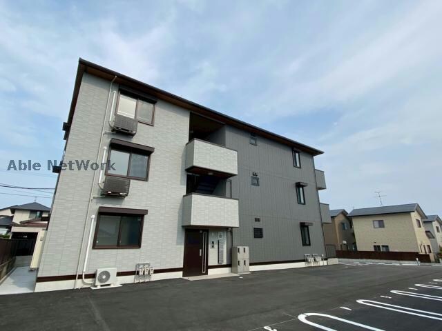 SOLANAⅢの物件外観写真