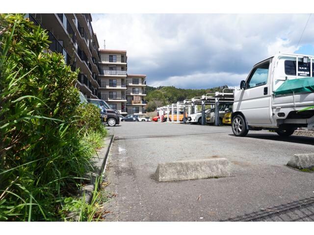 チュリス石山の物件外観写真