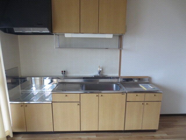 チュリス石山の物件内観写真