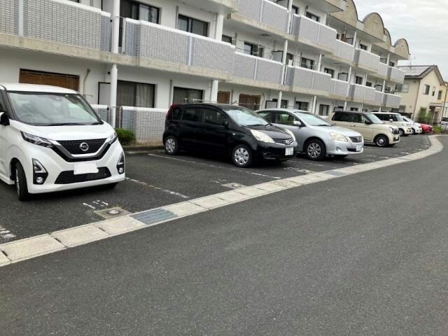 小西マンションの物件外観写真