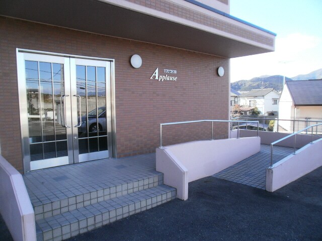 アプローズの物件外観写真