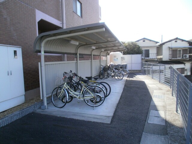 アプローズの物件外観写真