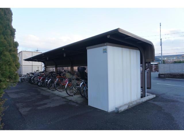 リバーハイツ間宮の物件外観写真