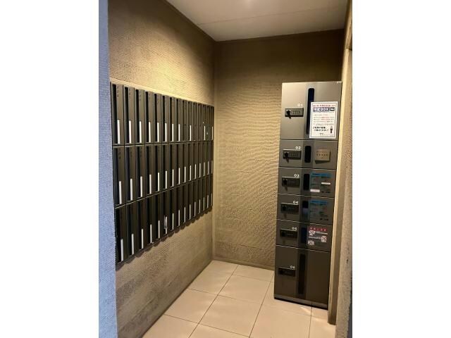 グランドパレス西大路の物件外観写真