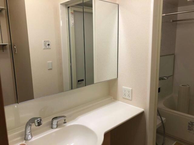 石山駅 バス16分  三池下車：停歩5分 1階の物件内観写真