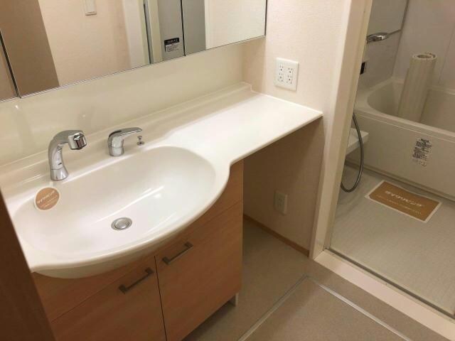 石山駅 バス16分  三池下車：停歩5分 1階の物件内観写真