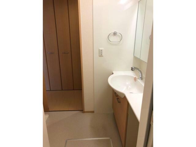 石山駅 バス16分  三池下車：停歩5分 1階の物件内観写真