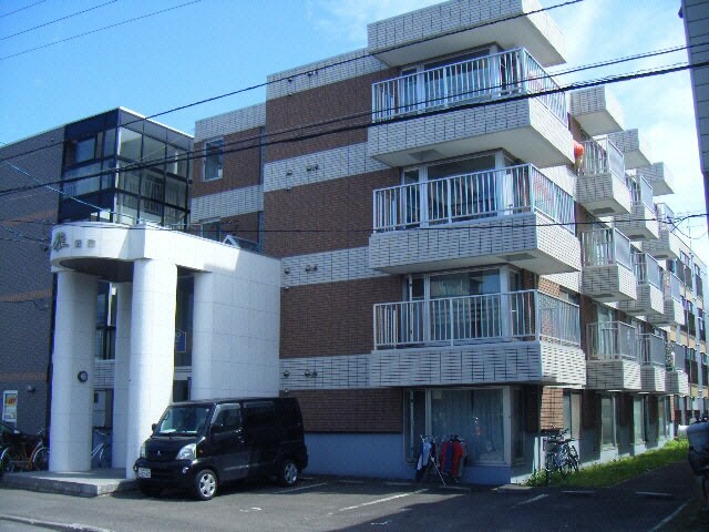 カーサ雅元町の物件外観写真