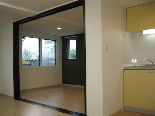 グラムール南平岸の物件内観写真