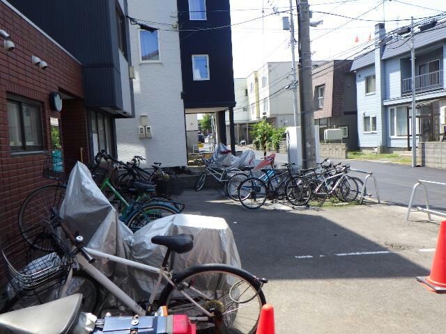 グラムール南平岸の物件外観写真