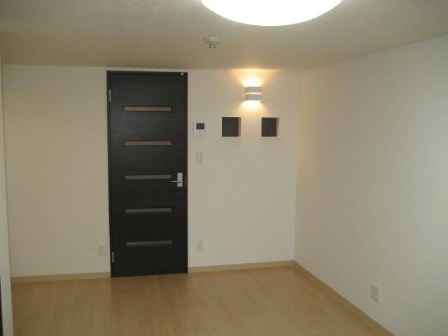 グラムール南平岸の物件内観写真