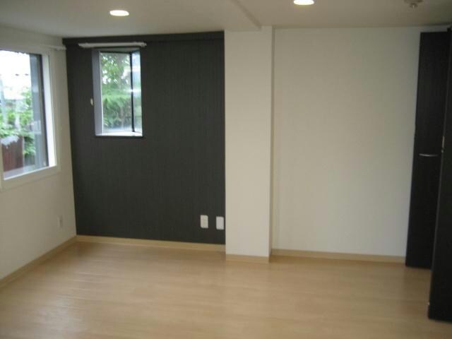 グラムール南平岸の物件内観写真