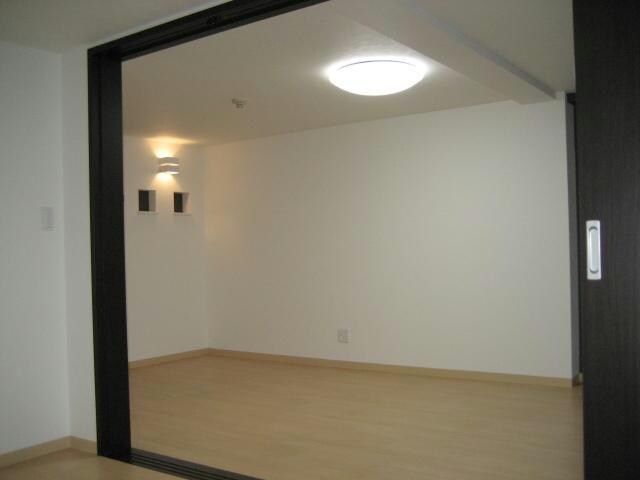 グラムール南平岸の物件内観写真