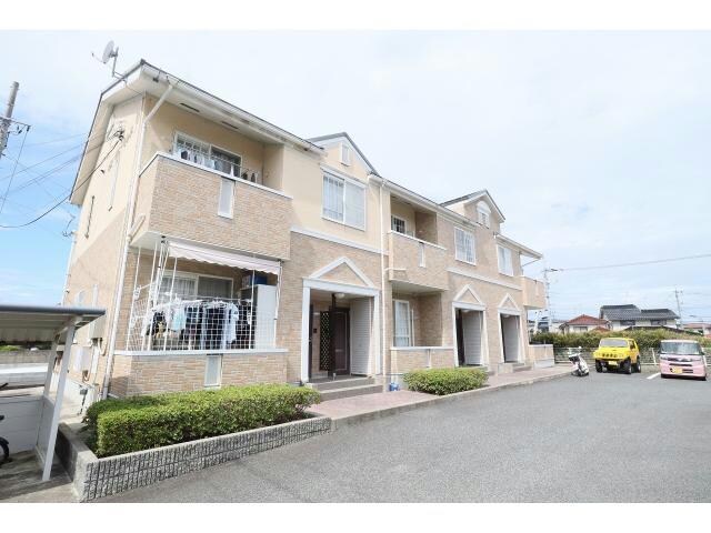 ピエ・デル・モンテの物件外観写真