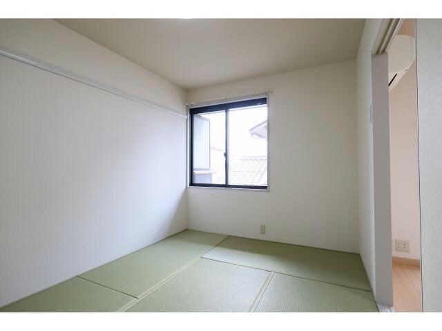 ジャンヌダルクの物件内観写真