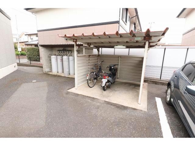 シャトレー緑ヶ丘の物件外観写真