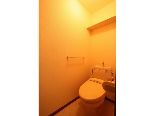 シャトレー緑ヶ丘の物件内観写真