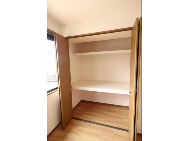 シャトレー緑ヶ丘の物件内観写真