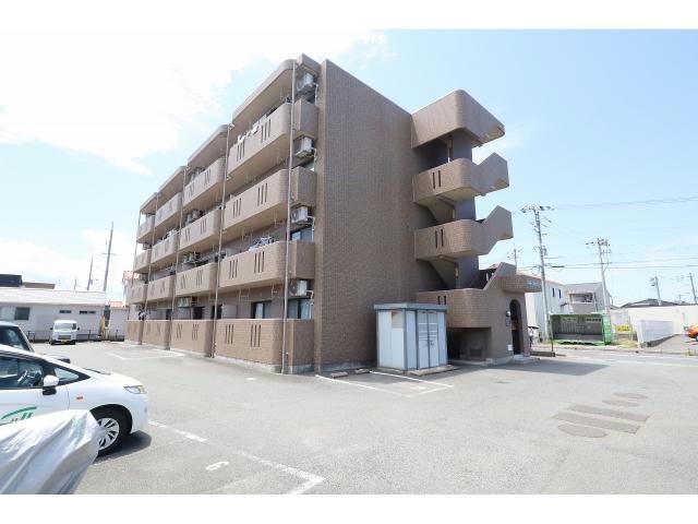 パストラルアヴァンの物件外観写真