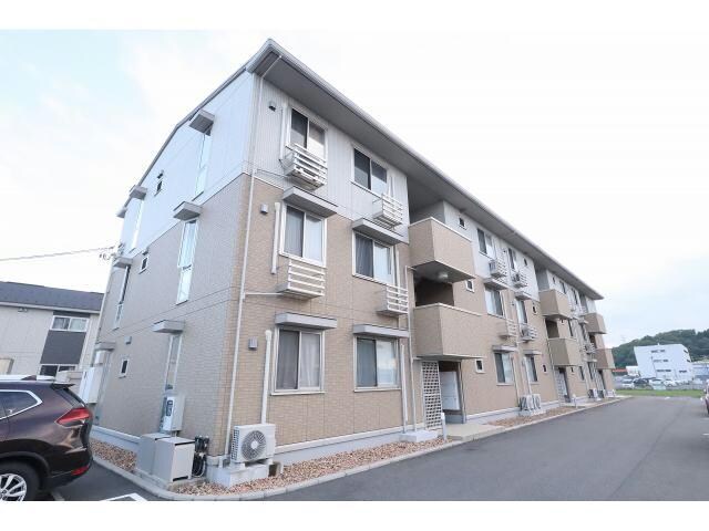 セレスト・パレの物件外観写真