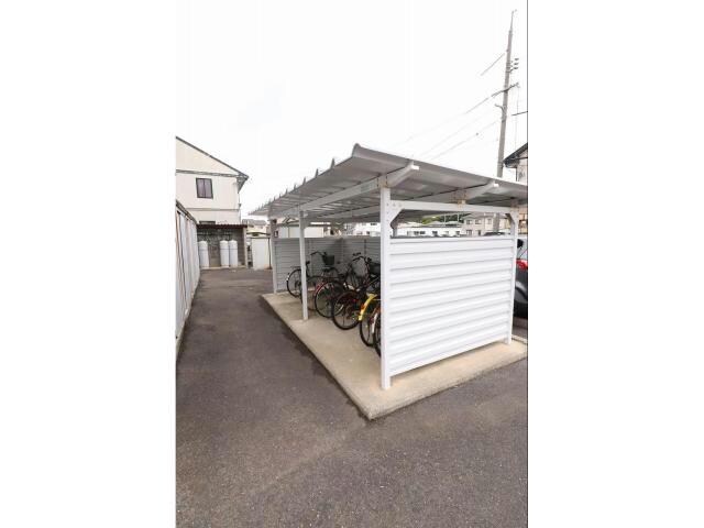 ブランドールHの物件外観写真