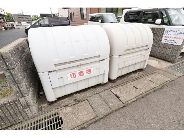 ブランドールHの物件外観写真