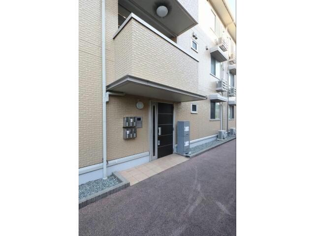 リビングタウン浜坂の物件外観写真