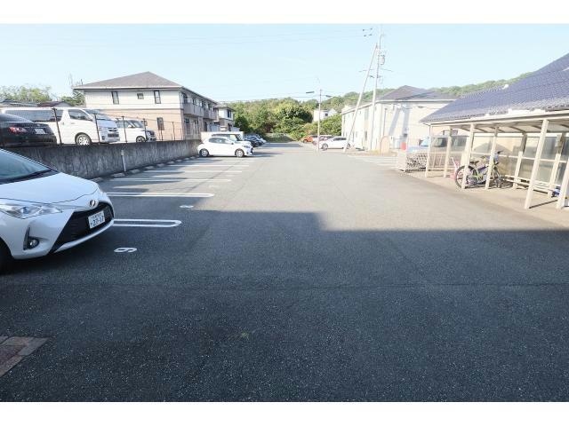 リビングタウン浜坂の物件外観写真