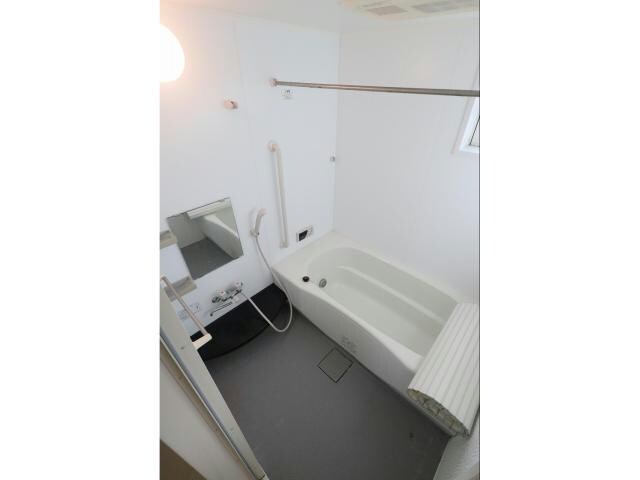 リビングタウン浜坂の物件内観写真