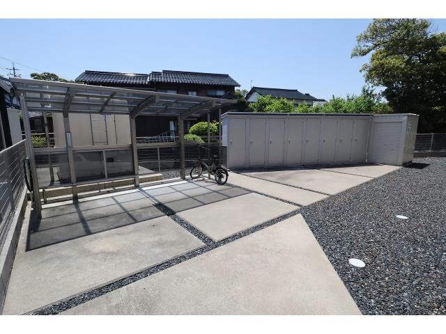 アルヴィータの物件外観写真