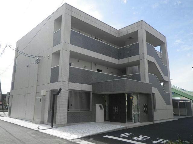 トレスヴィアの物件外観写真