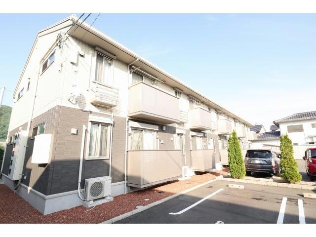 ラルジェAの物件外観写真