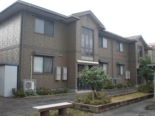 ファミリーコーポの物件外観写真