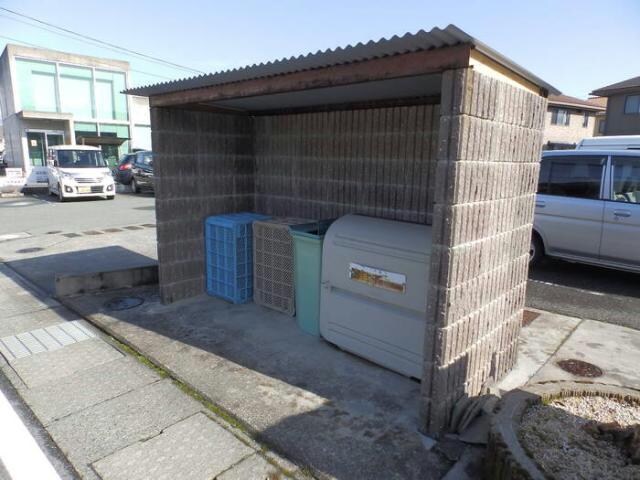 ファミリーコーポの物件外観写真