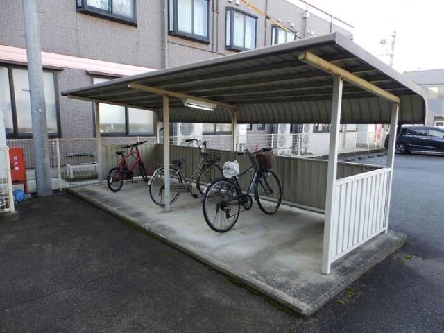 ファミリーコーポの物件外観写真