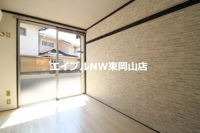 プランドール高屋の物件内観写真