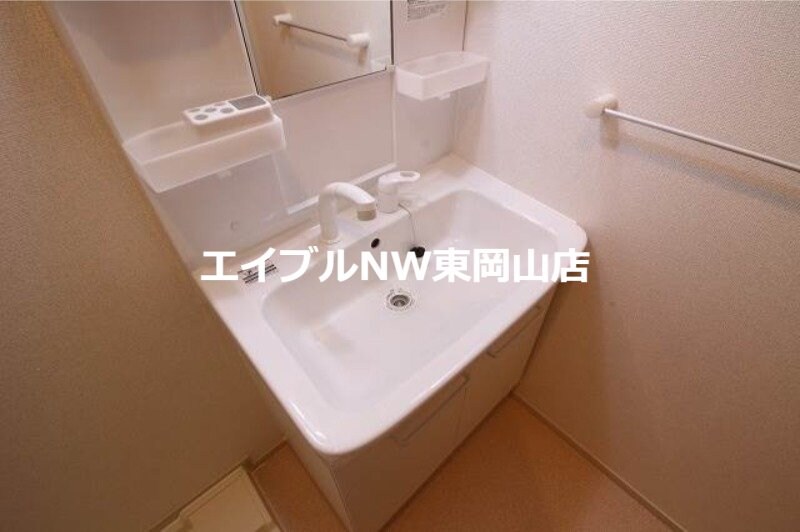 オフショアⅢの物件内観写真