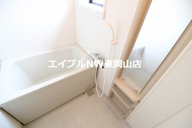 ニューハピニス　Ｂ棟の物件内観写真