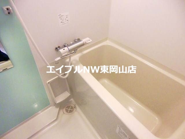 レオネクストブルーム長船の物件内観写真