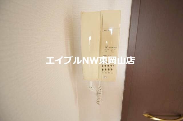 スリーサンズの物件内観写真