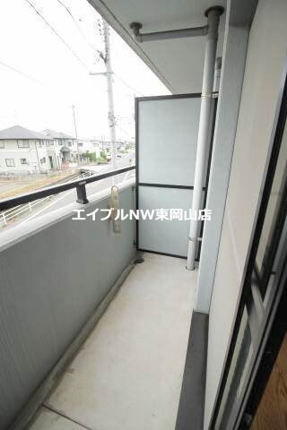 スリーサンズの物件内観写真