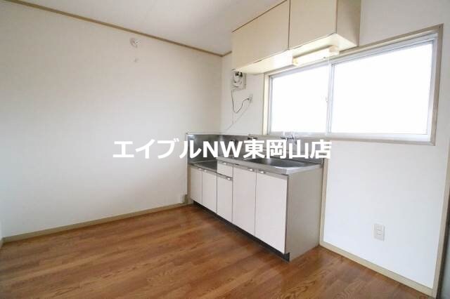 コーポ西崎の物件内観写真