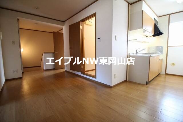 クレストール牟佐の物件内観写真