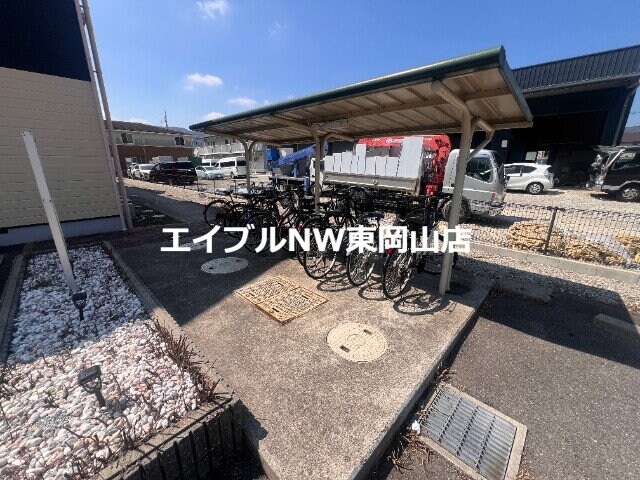 クレストール牟佐の物件外観写真