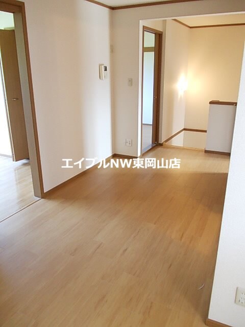 クレストール牟佐の物件内観写真