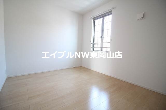 オフショアⅢの物件内観写真