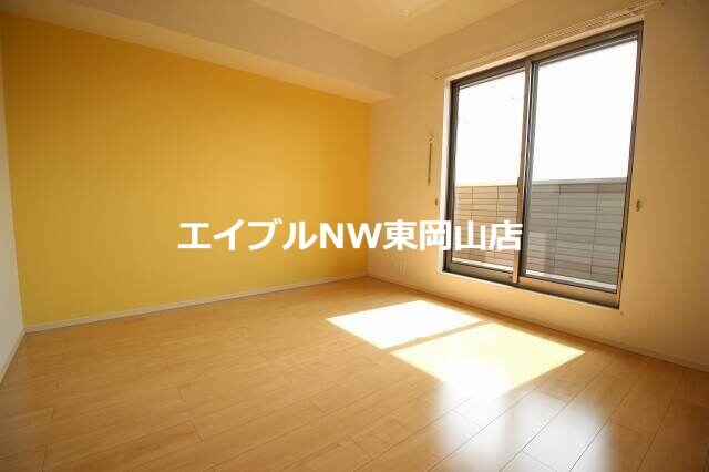 オフショアⅢの物件内観写真