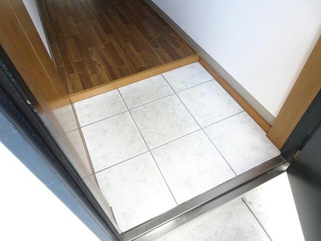 麻里布ガーデンプレイスの物件内観写真