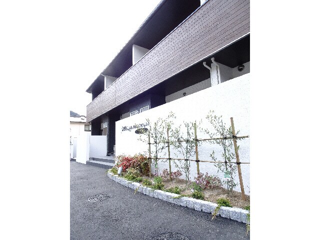 サン トロ ポローニアの物件外観写真