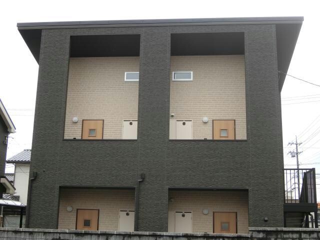 STEP!の物件外観写真